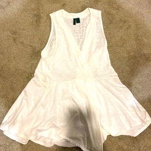 Left of Center White Sleeveless Top Small 100% Cotton